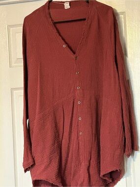 Long Sleeve Button Front Shirt - Rust Red
